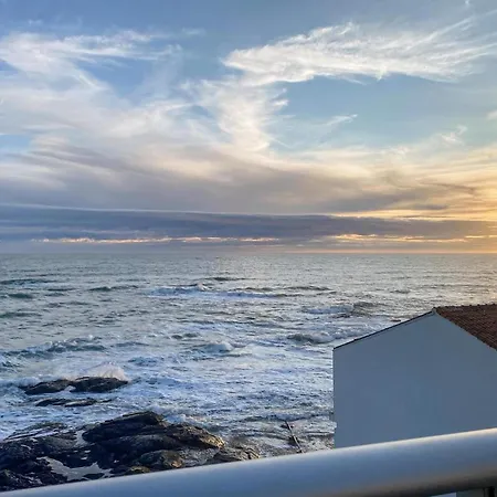 Apartment Front In Les Sables-dolonne *