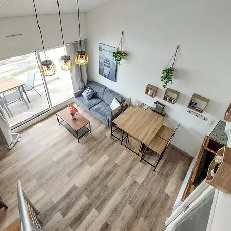 Apartment Front In Les Sables-dolonne